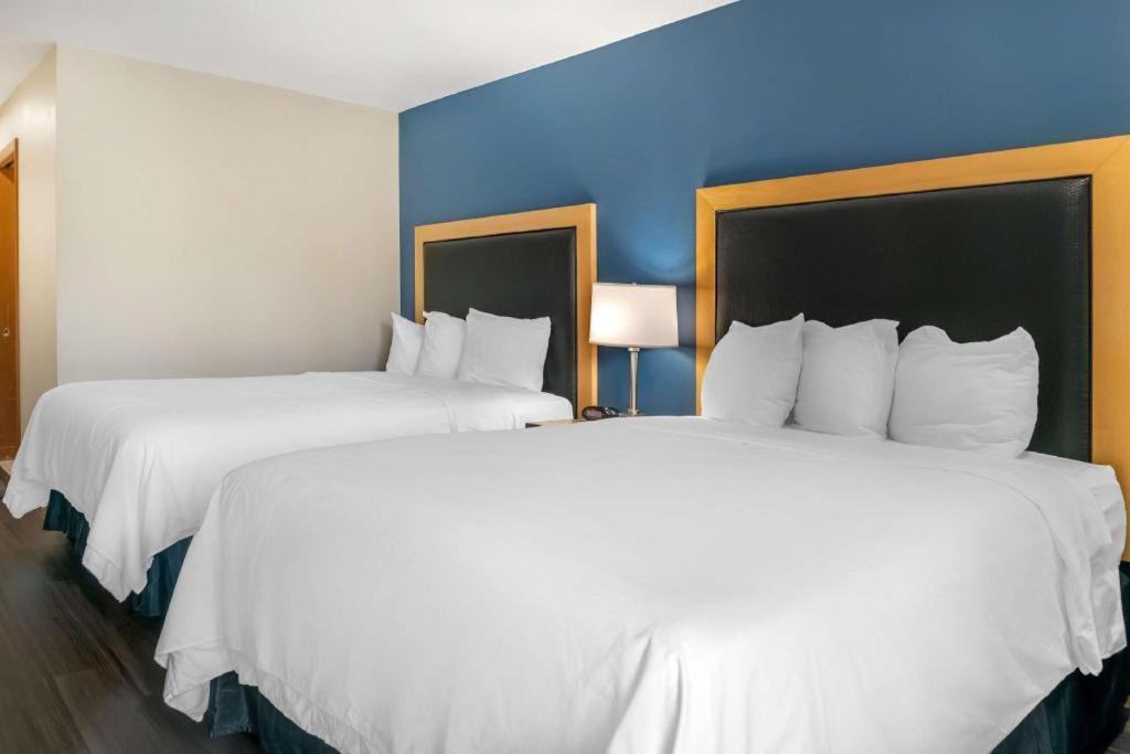 Best Western River Terrace Cheboygan Luaran gambar