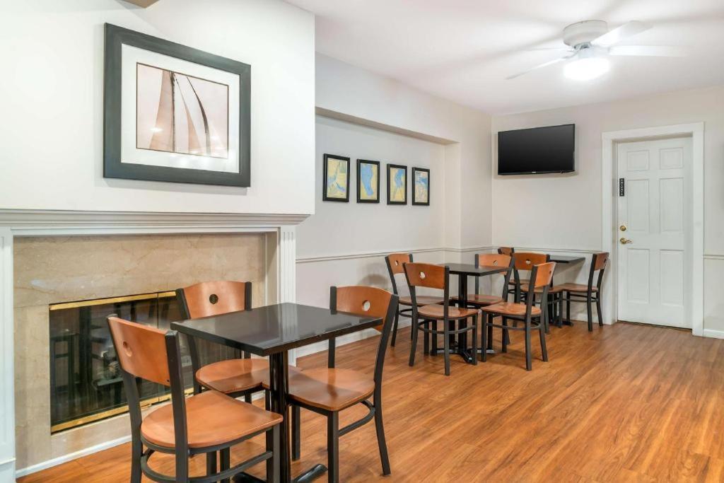 Best Western River Terrace Cheboygan Luaran gambar